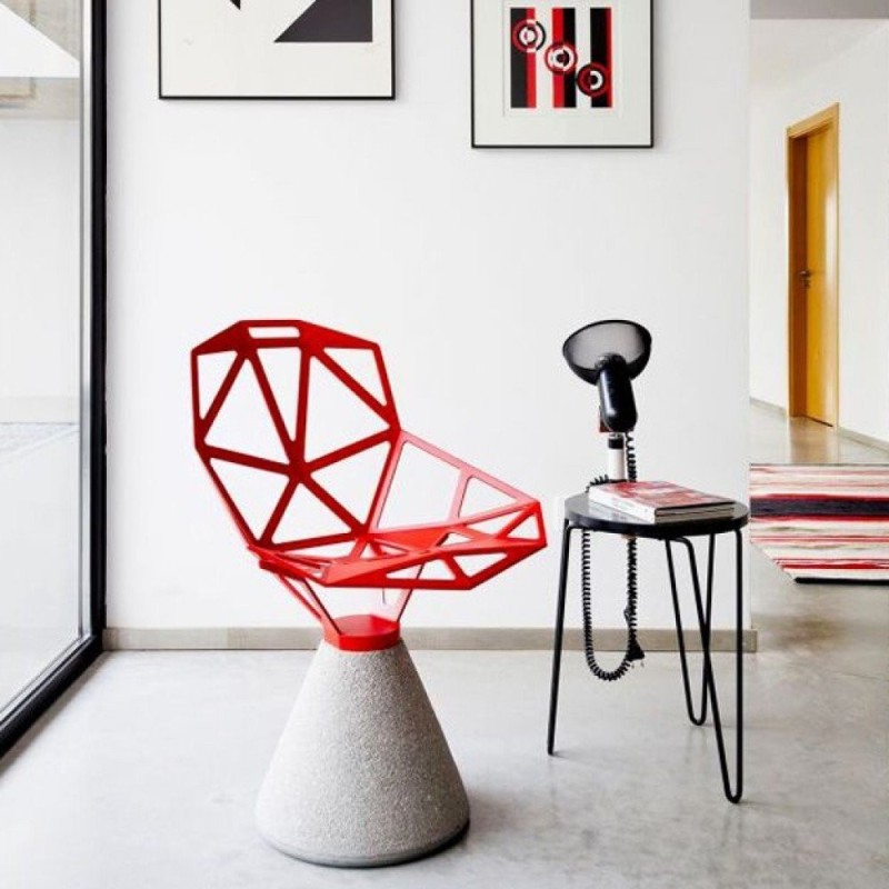 Chair_One Concrete base red